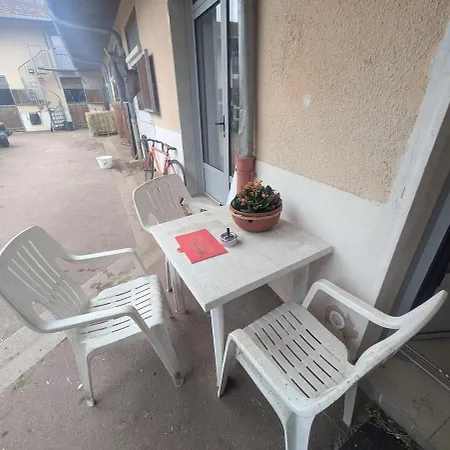 Avec Terrasse Апартаменты Мезон-Лафит