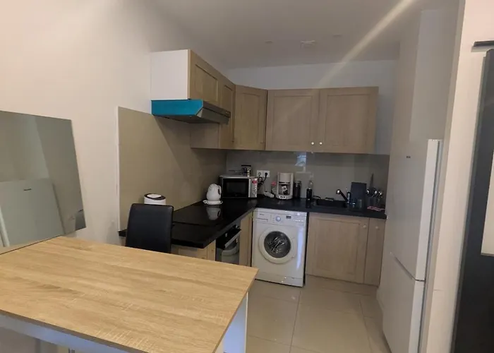 Апартаменты Avec Terrasse Мезон-Лафит